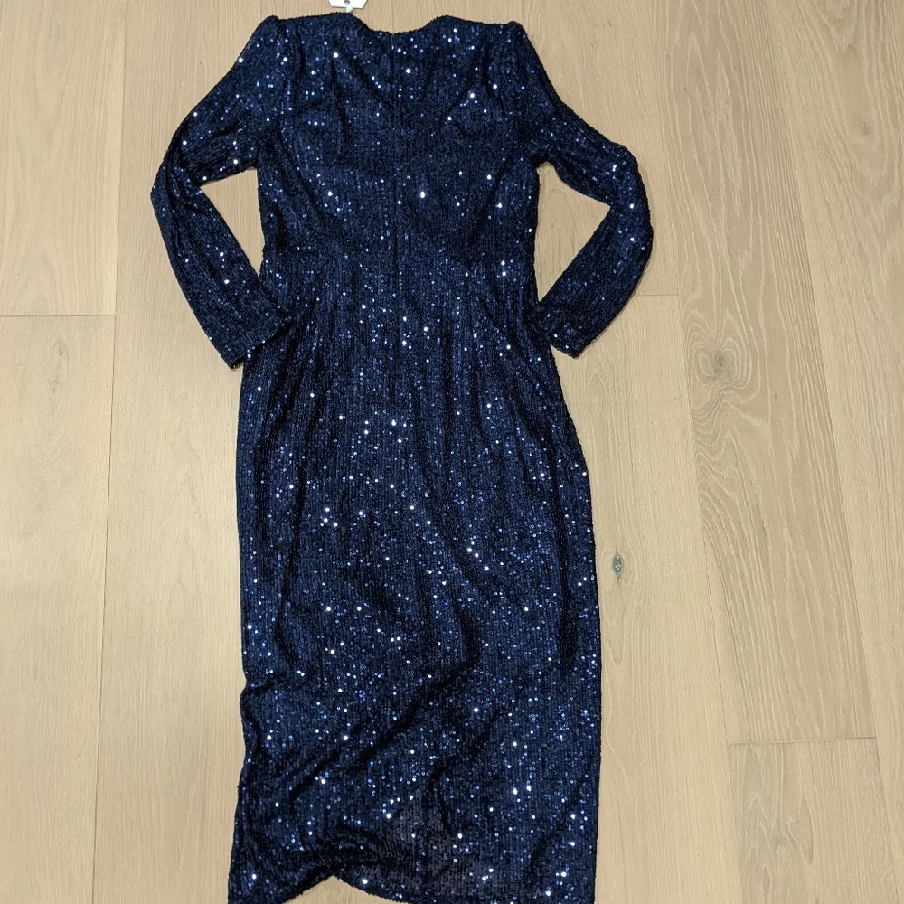 Ivy City navy sequin dress - Picture 5 of 7